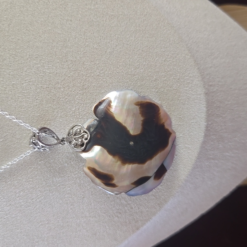 Vintage Silver Tone Mother Of Pearl Pendant Necklace - Picture 3 of 4